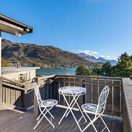 Lake And Mountain View Living كوينستاون المظهر الخارجي الصورة