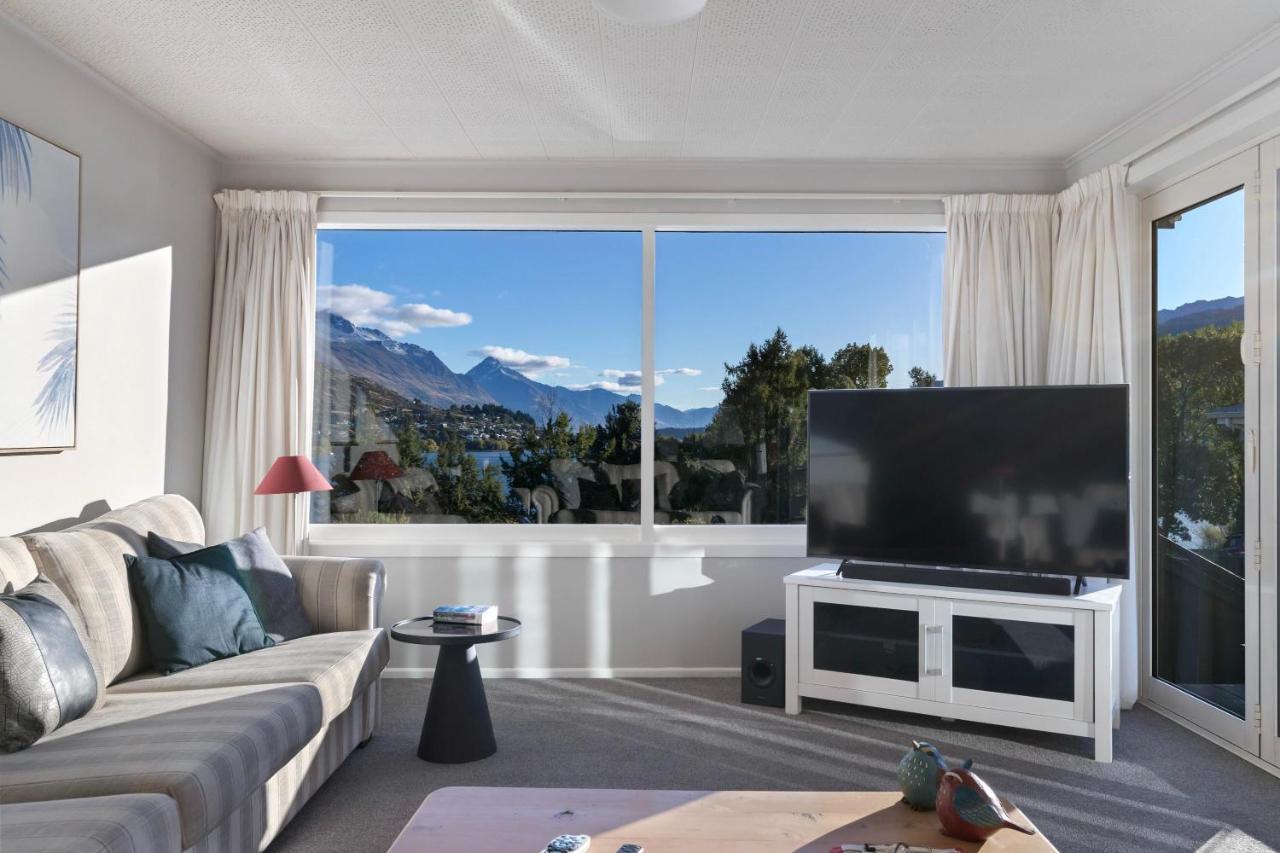 Lake And Mountain View Living كوينستاون المظهر الخارجي الصورة