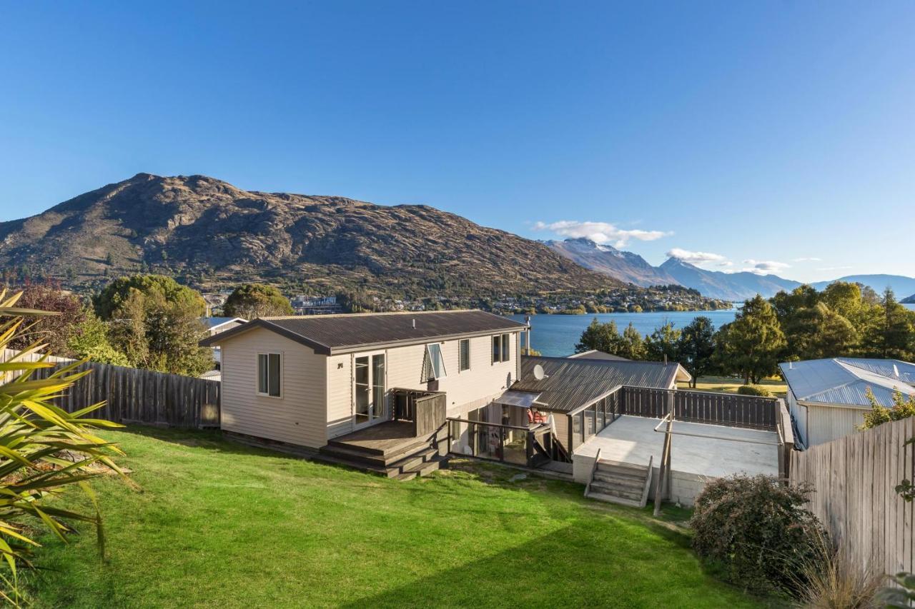 Lake And Mountain View Living كوينستاون المظهر الخارجي الصورة