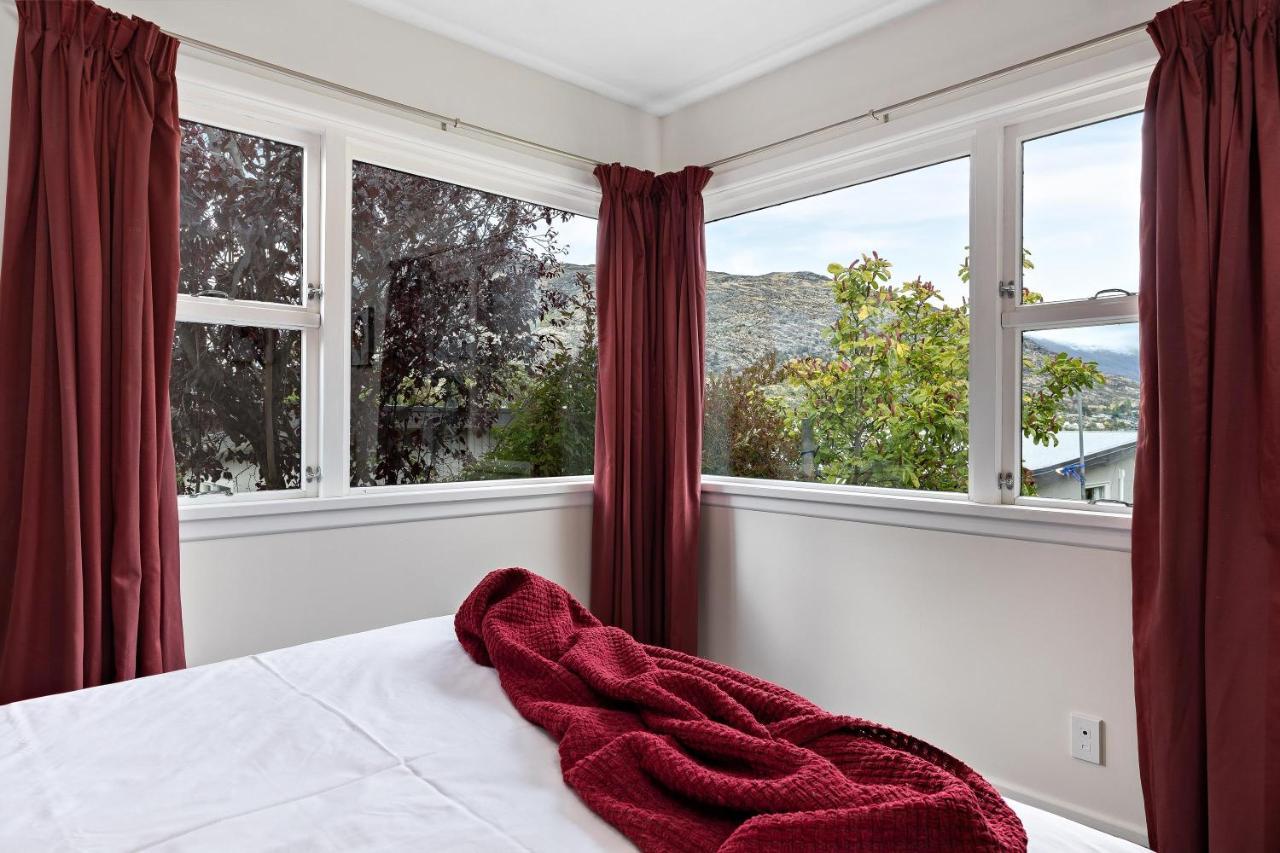Lake And Mountain View Living كوينستاون المظهر الخارجي الصورة