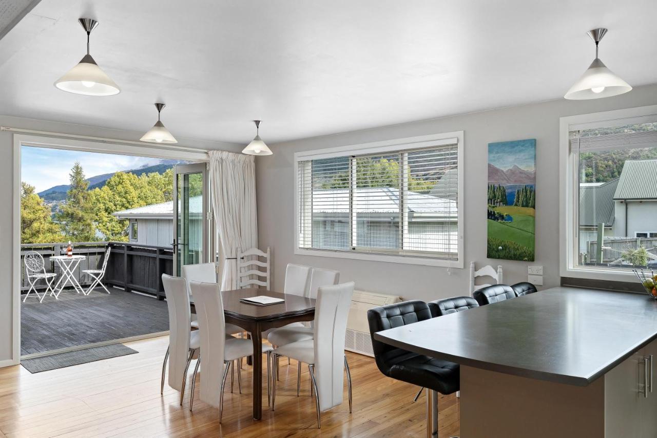 Lake And Mountain View Living كوينستاون المظهر الخارجي الصورة